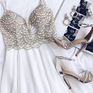 TRUE LOVE WHITE BEADED RHINESTONE MAXI DRESS 👰🏻